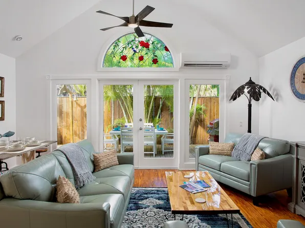 4 Aronovitz Ln, Key West, FL 33040