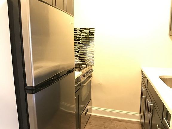 3rd image of 985 Ocean Ave APT 5C