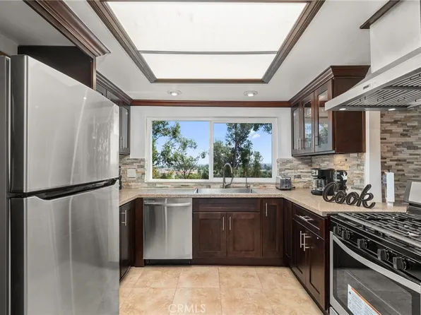 1710 Mountain Terrace Ln, Montebello, CA 90640