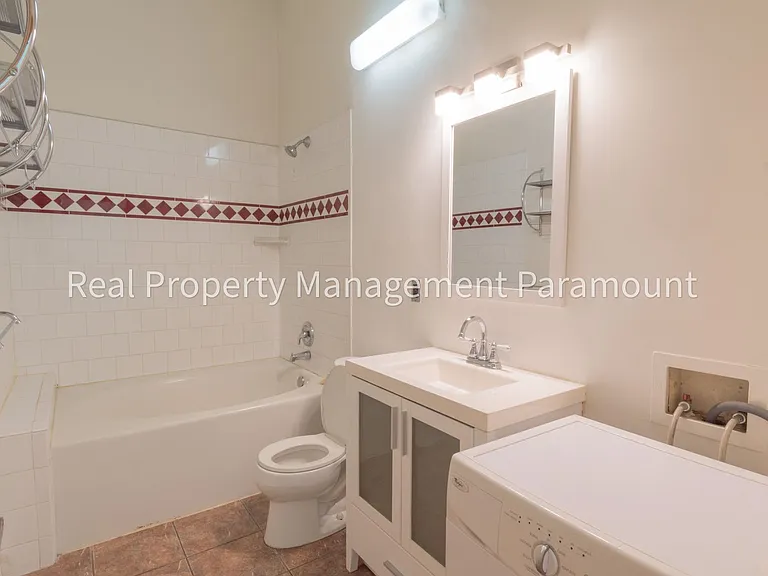 312 W 5th St #213 — Photo 8