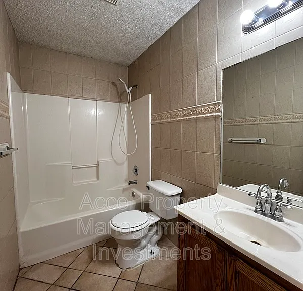 3808 Bluebird Ave — Photo 8