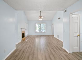 304 Peachtree Forest Dr, Peachtree Corners, GA 30092