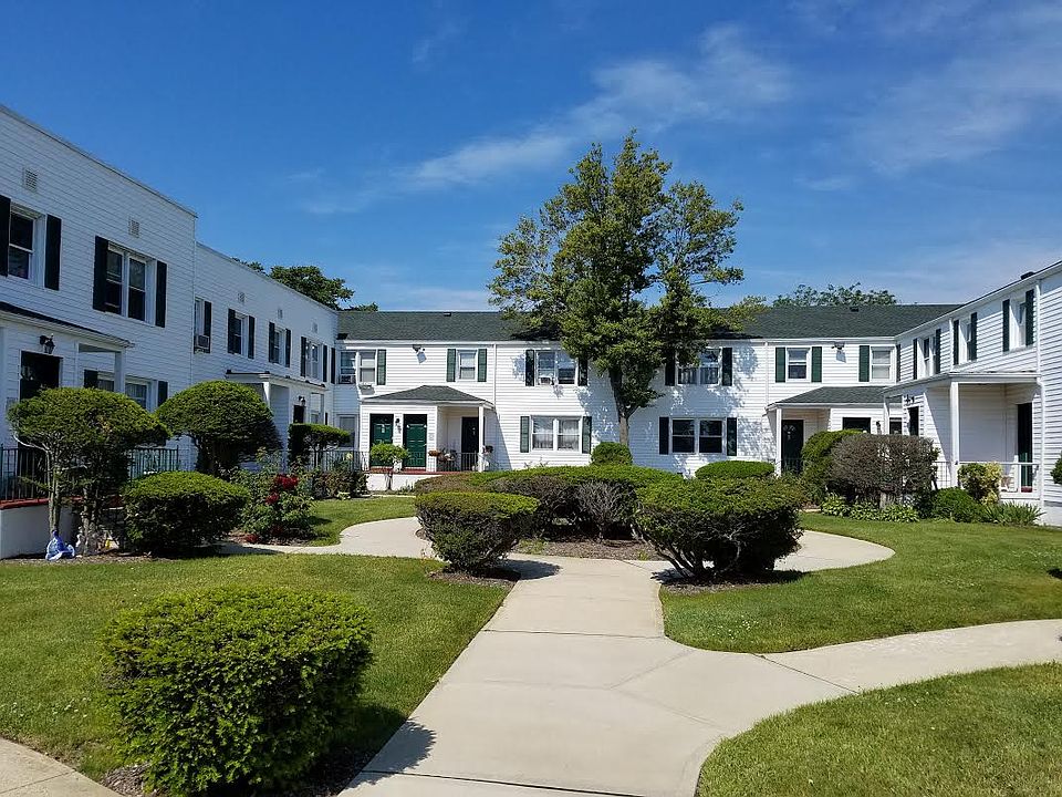 1st image of 494 S Ocean Ave APT 4P