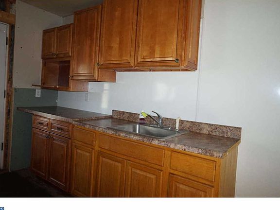 3rd image of 7631 Pleasant Ave