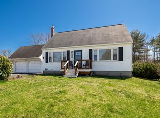 11 Donna Dr, Pembroke, NH 03275