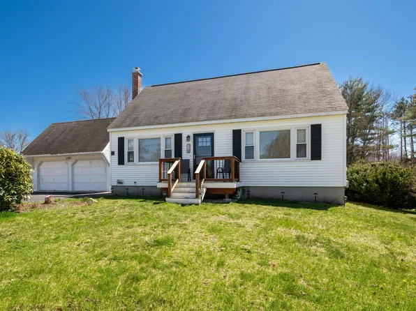 11 Donna Drive, Pembroke, NH 03275