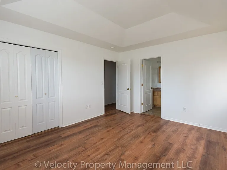 2505 NE 7th Ln — Photo 9