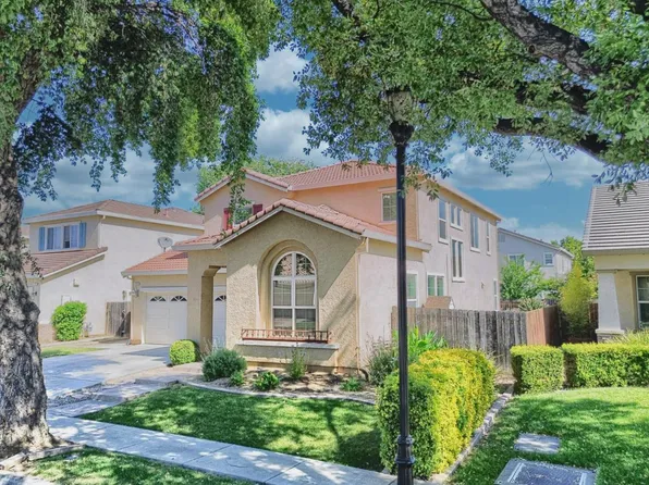 1229 Fawn Lily Dr, Patterson, CA 95363