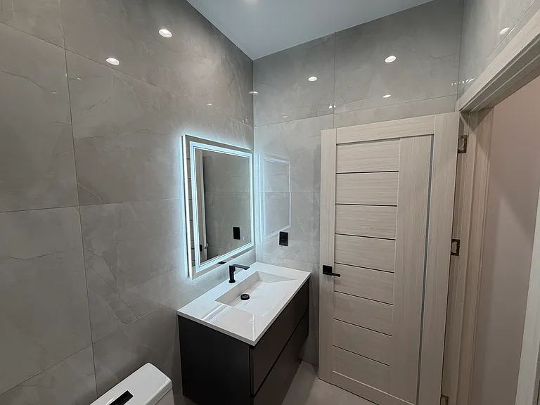 8143 Mary Ellen Ave #8143 — Photo 3