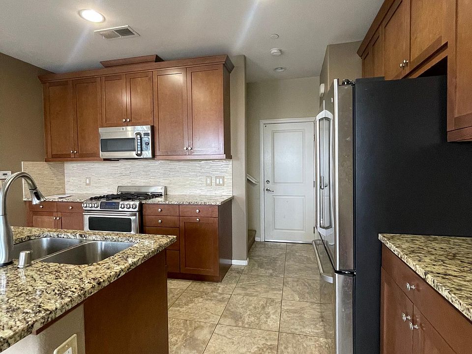 1755 Saltaire Pl UNIT 37, San Diego, CA 92154 Zillow