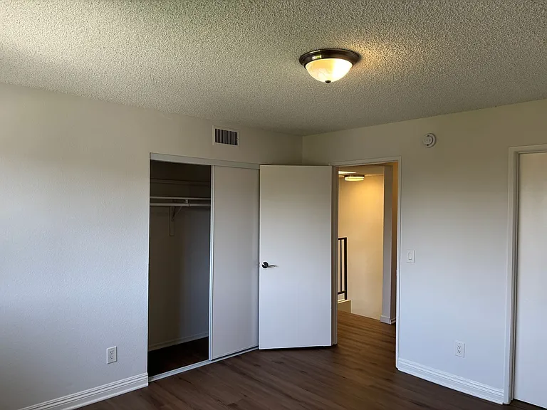 627 Orange Grove Ave — Photo 15