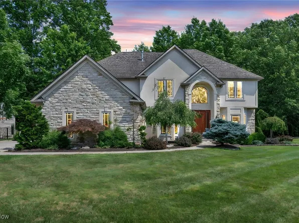 25659 Carnation Run, Westlake, OH 44145