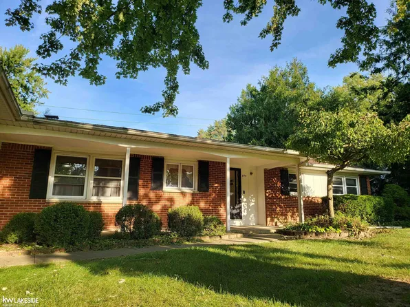 903 Coughlan St, Auburn Hills, MI 48326