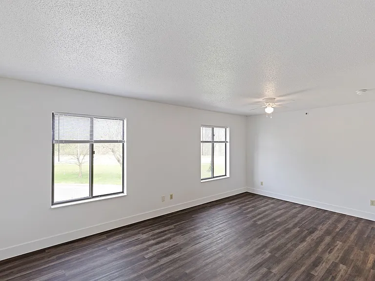 Kilgore Apartments (ANR Kalamazoo LDHA, LLC) — Photo 8