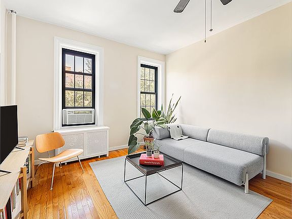 4th image of 277 Washington Ave APT 4B