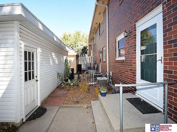 4th image of 5048 Southwood Cir