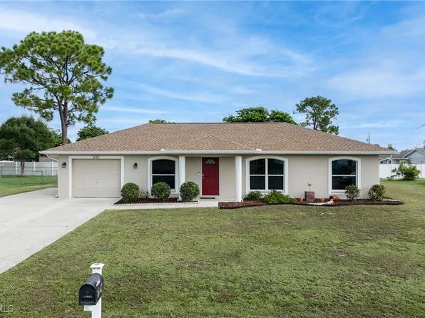 1642 Cheshire Cir N, Lehigh Acres, FL 33936