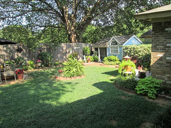 2nd image of 966 Meadowbrook Dr