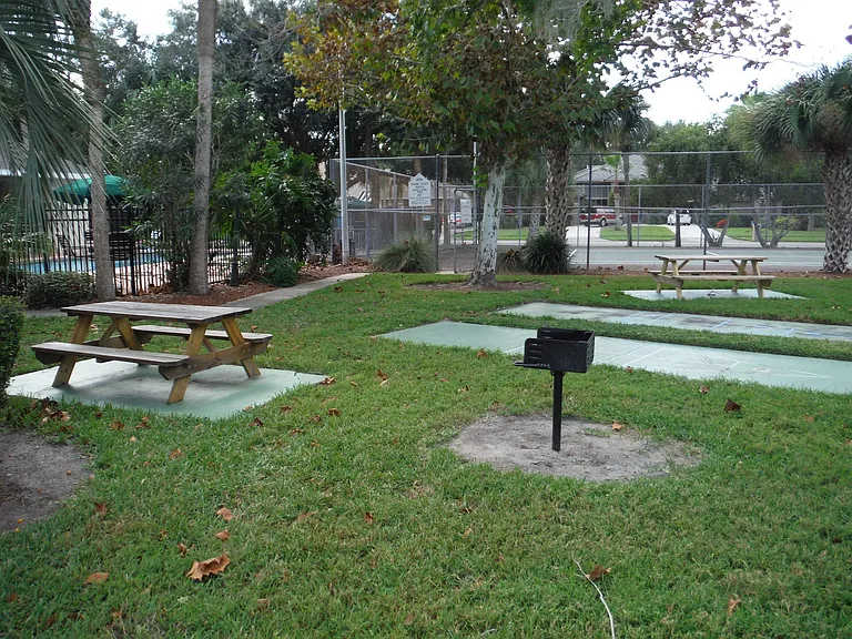 3510 Sable Palm Ln #E — Photo 13
