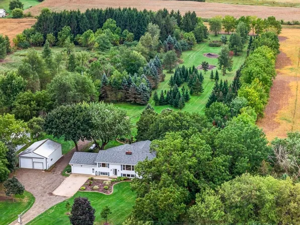 5981 Purcell Rd, Oregon, WI 53575
