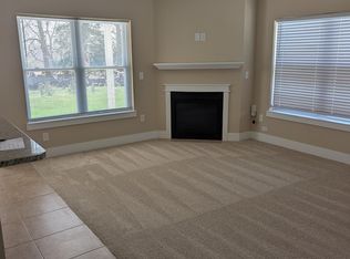 S15W22189 Overlook Ct, Waukesha, WI 53186