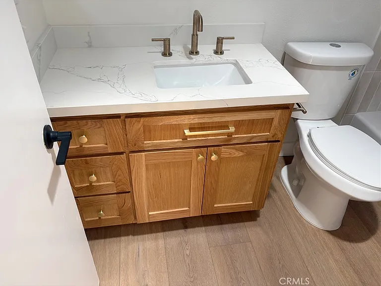 501 Herondo St — Photo 14