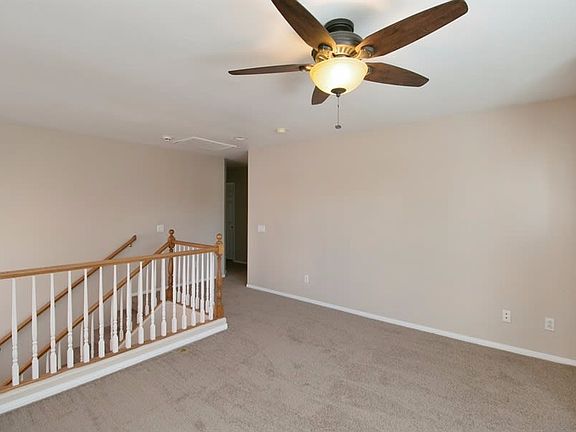 4th image of 628 Patagonia Hills Ave