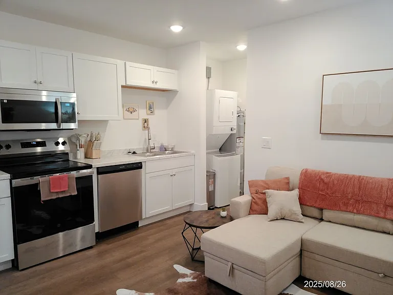 306 W Forest Ave — Photo 8