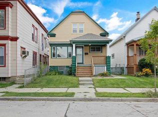 2844 S 9th Pl, Milwaukee, WI 53215
