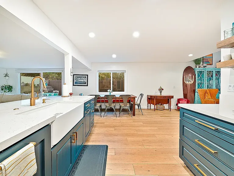 1885 Pariva Dr — Photo 15