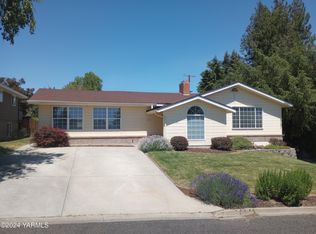 5009 Madera Way, Yakima, WA 98908