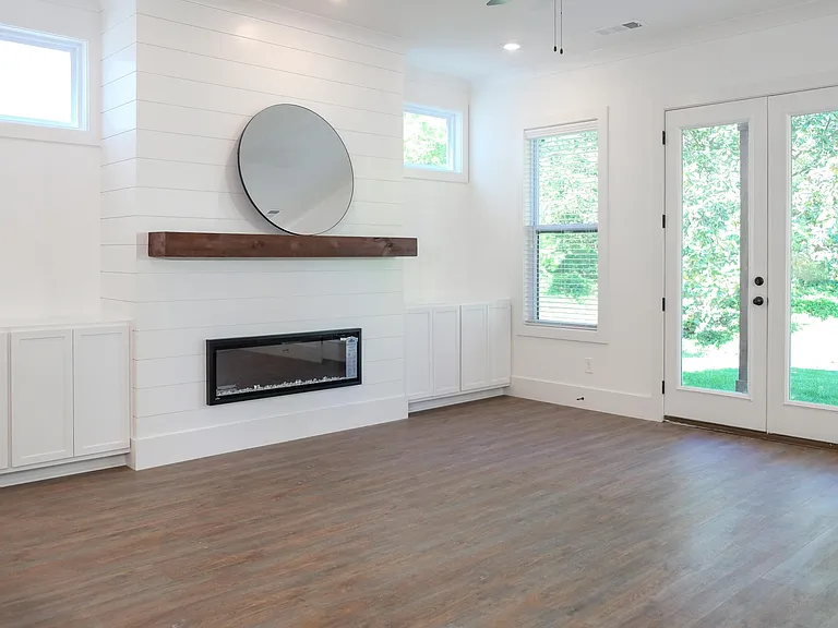 2828 Valley Rd — Photo 12