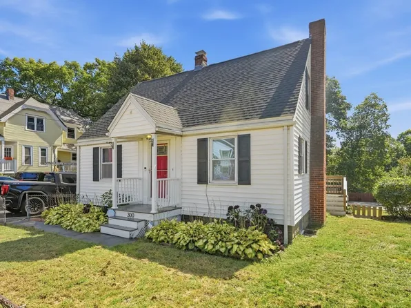 300 Parkland Ave, Lynn, MA 01905