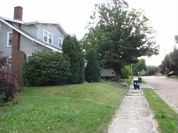 2nd image of 286 Clinton St