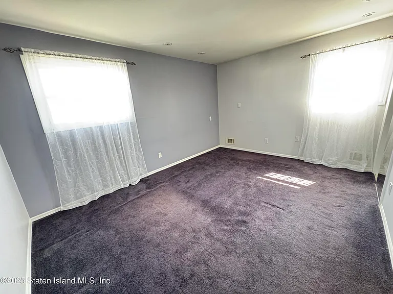 35 Dierauf St — Photo 7