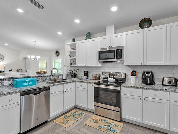 5th image of 4208 98TH AVENUE E