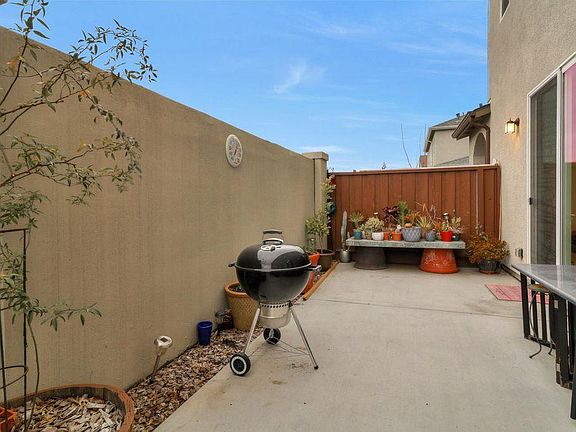 5th image of 2104 Heartland Ct