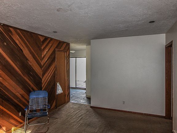 3rd image of 1625 Avondale Dr