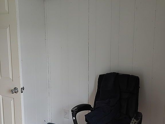 4th image of 2414 Double Cabin Rd