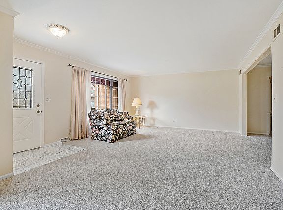 4th image of 11607 Alpine Ave