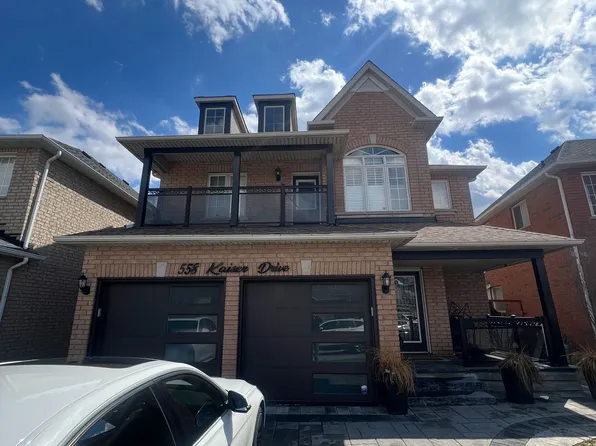 558 Kaiser Dr, Mississauga, ON L5W 1V8