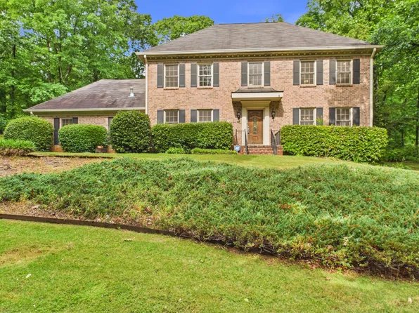 2597 W Harvest Dr SE, Conyers, GA 30013