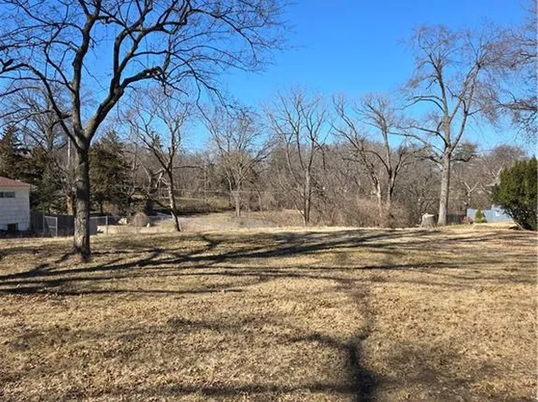 1412 E 108th Ter, Kansas City, MO 64131