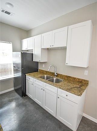 5th image of 12214 Sydney Square Dr Unit 7
