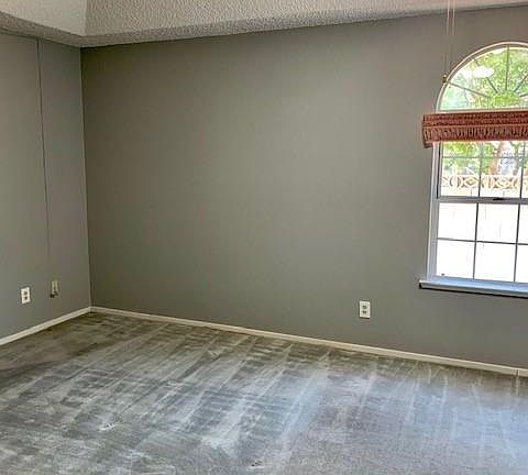 5th image of 6078 N Hazel Ave