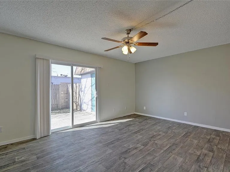 1825 Wooten Park Dr #101 — Photo 14