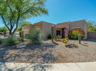 324 W Crescendo Ct, Oro Valley, AZ 85737