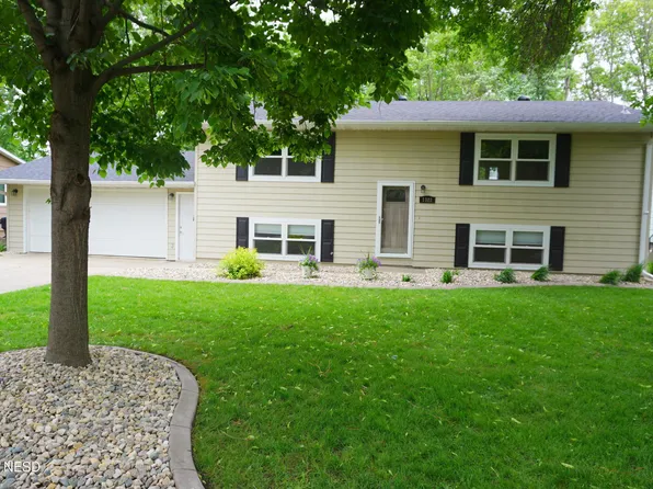 1322 2nd St NW, Watertown, SD 57201