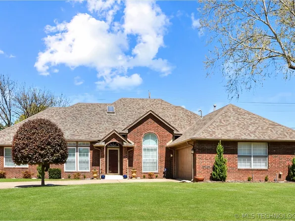 5408 W Orlando Cir, Broken Arrow, OK 74011