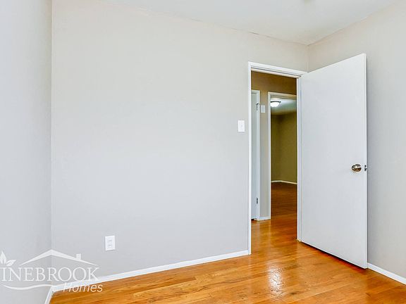 5th image of 485 Bardot Dr